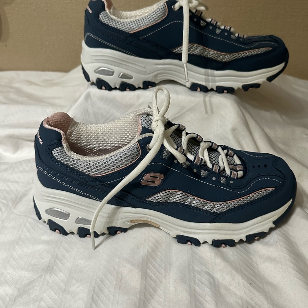 Skechers D’Lite Air Cooled Sneakers - Picture 4 of 9
